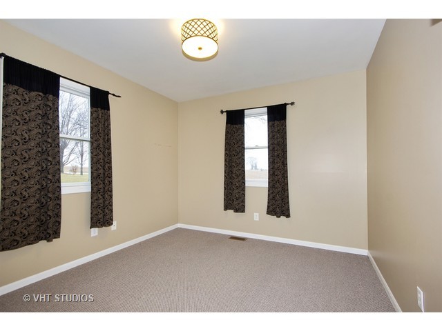 3301 E 1951st Rd, Ottawa, IL 61350 photo 8