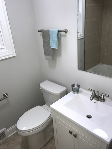 213 E Maple Ct, Addison, IL 60101 photo 8