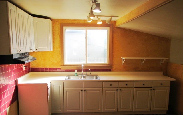 3034 Sangamon St, Steger, IL 60475 photo 4