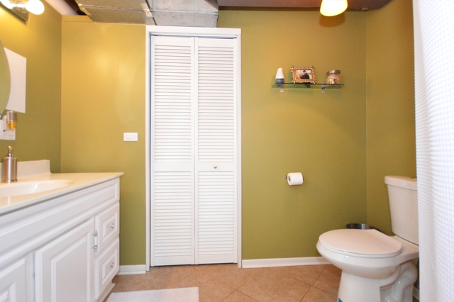 2013 Carrier Cir, Plainfield, IL 60586 photo 19