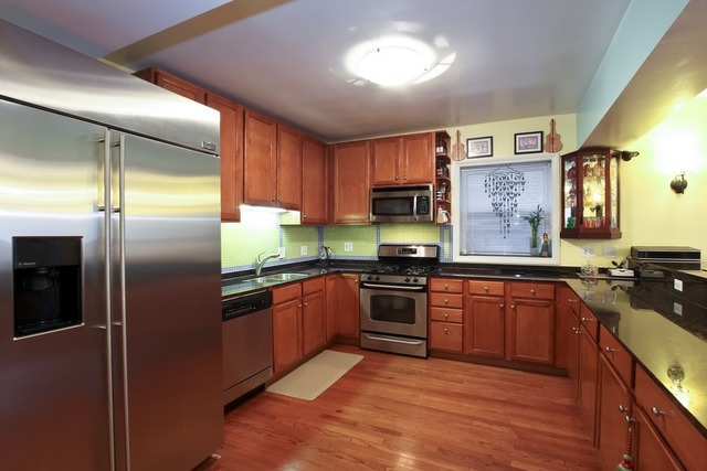 6052 N Claremont Ave #1N, Chicago, IL 60659 photo 3