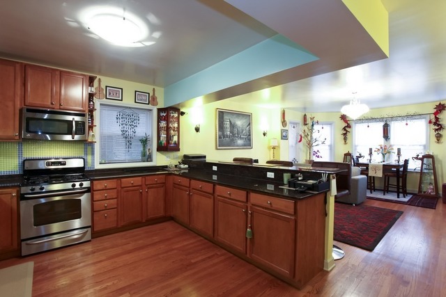 6052 N Claremont Ave #1N, Chicago, IL 60659 photo 4