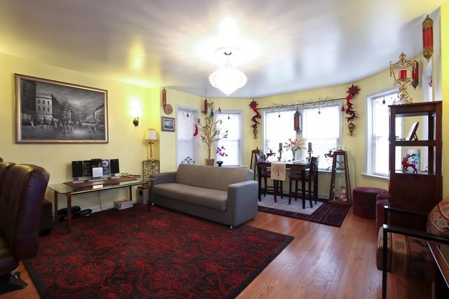 6052 N Claremont Ave #1N, Chicago, IL 60659 photo 2