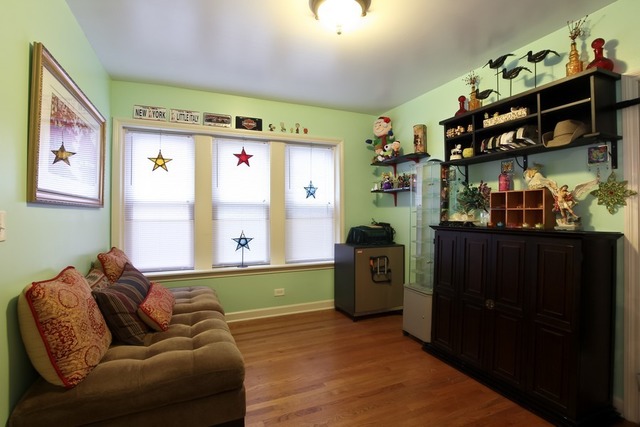 6052 N Claremont Ave #1N, Chicago, IL 60659 photo 9
