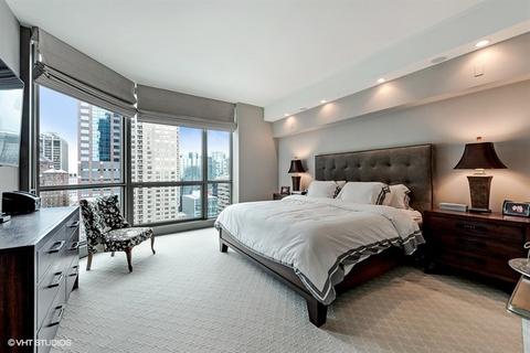 21 E Huron St #2405, Chicago, IL 60611 photo 9