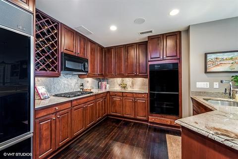 21 E Huron St #2405, Chicago, IL 60611 photo 8