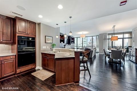21 E Huron St #2405, Chicago, IL 60611 photo 6