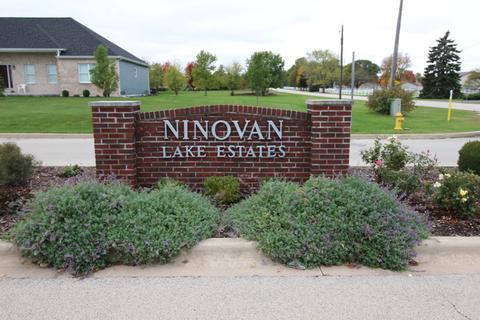 2802 Ninovan Ln, Minooka, IL 60447 photo 3
