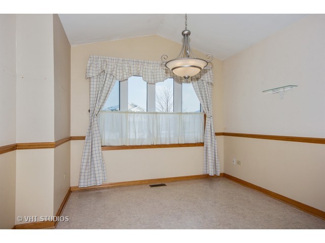 1901 Cumberland Ct, Plainfield, IL 60586 photo 5