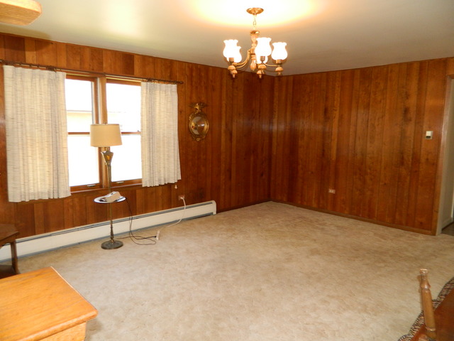 4019 S Fern Ave, Lyons, IL 60534 photo 2