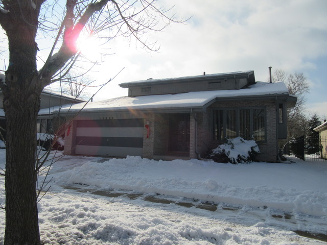 10228 S Beverly Ave, Chicago, IL 60643 photo 1