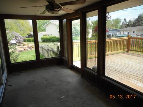 903 Oeffling Dr, Mchenry, IL 60051 photo 4