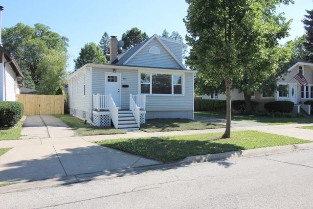 917 North Ave, Des Plaines, IL 60016 photo 1