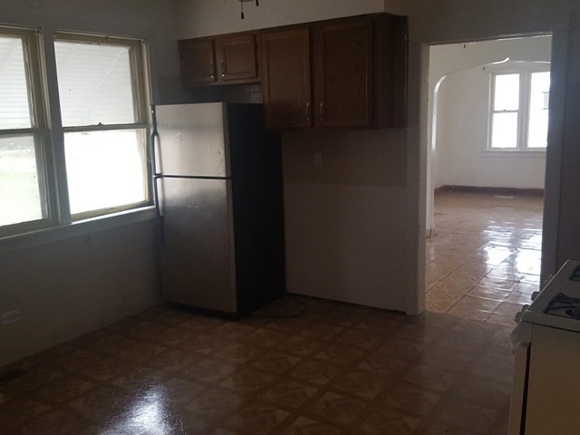 150 E 120th Pl, Chicago, IL 60628 photo 4
