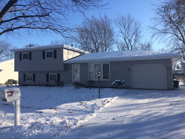 240 Kathy Dr, Bourbonnais, IL 60914 photo 1