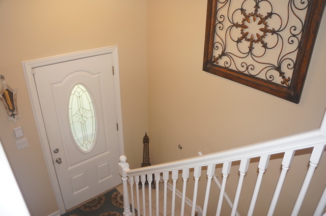 817 Parkway Ave, Elgin, IL 60120 photo 13