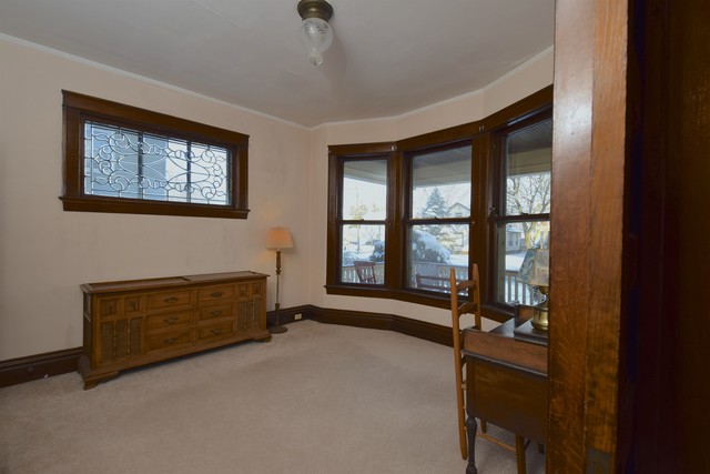 116 N View St, Aurora, IL 60506 photo 9