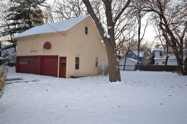 116 N View St, Aurora, IL 60506 photo 2