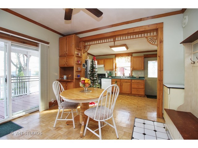 332 E Roosevelt Ave, Onarga, IL 60955 photo 4