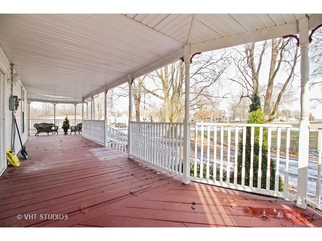 332 E Roosevelt Ave, Onarga, IL 60955 photo 12