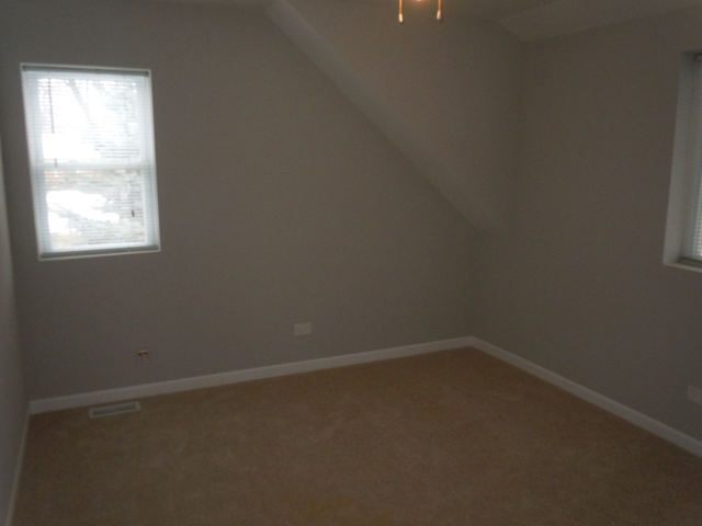 1672 Webster Ln, Des Plaines, IL 60018 photo 11
