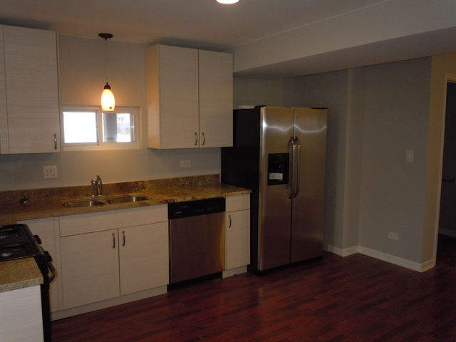 1672 Webster Ln, Des Plaines, IL 60018 photo 5