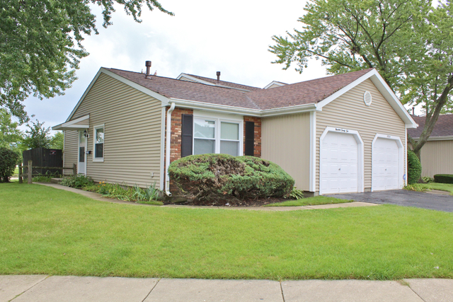 1922 Georgetown Ln, Hoffman Estates, IL 60169 photo 1