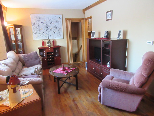 525 E Altgeld Ave, Glendale Heights, IL 60139 photo 4