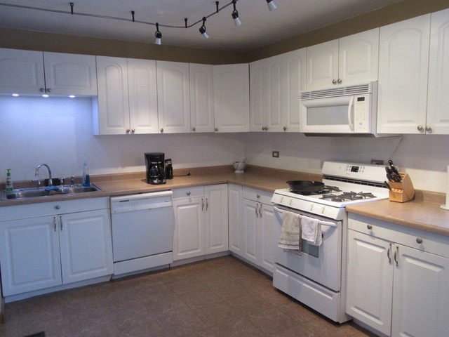 525 E Altgeld Ave, Glendale Heights, IL 60139 photo 2