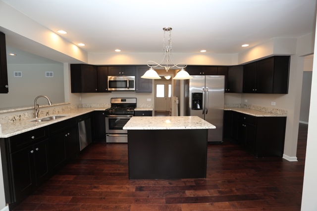 2501 207th St, Olympia Fields, IL 60461 photo 2