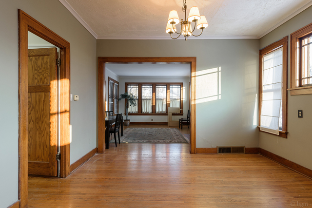 336 N Worth Ave, Elgin, IL 60123 photo 8