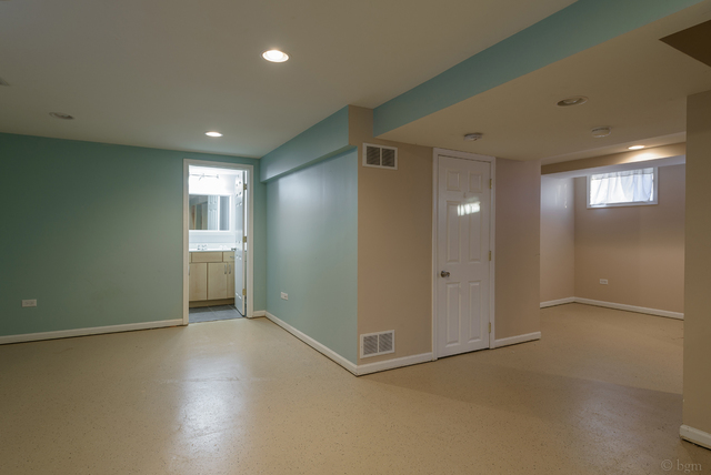 336 N Worth Ave, Elgin, IL 60123 photo 23