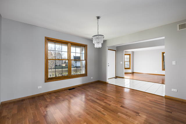 100 Hampton St, Cary, IL 60013 photo 9