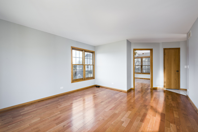 100 Hampton St, Cary, IL 60013 photo 11