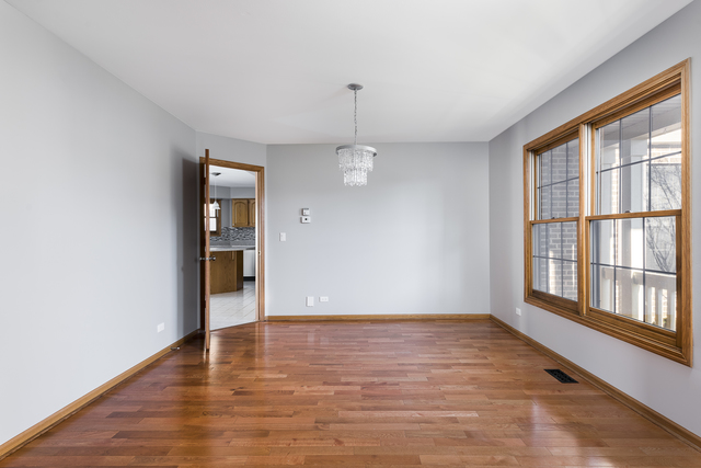 100 Hampton St, Cary, IL 60013 photo 8