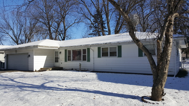 111 Strasma East Dr, Kankakee, IL 60901 photo 1