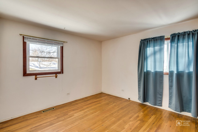 595 Bode Rd, Hoffman Estates, IL 60169 photo 13