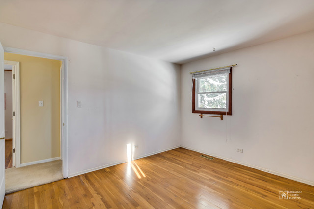 595 Bode Rd, Hoffman Estates, IL 60169 photo 14