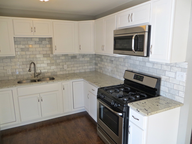 3909 Clearbrook Ave, Mchenry, IL 60050 photo 5
