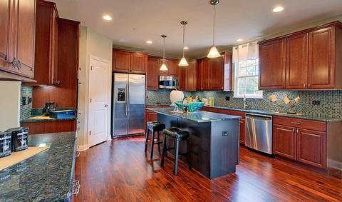 1085 Northridge Ct, Wheaton, IL 60187 photo 3