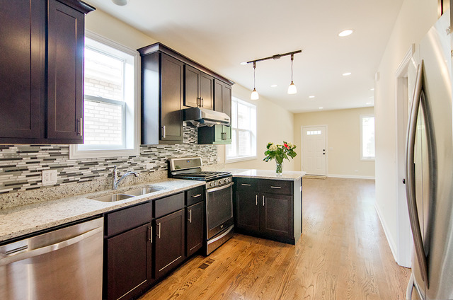 3301 S Artesian Ave, Chicago, IL 60608 photo 5