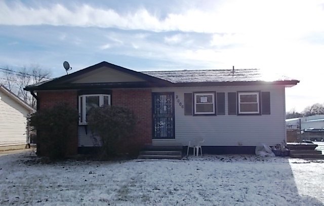 2006 E Cornell Ave, Springfield, IL 62703 photo 1