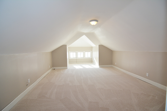 618 Chester Ave, Elgin, IL 60120 photo 14