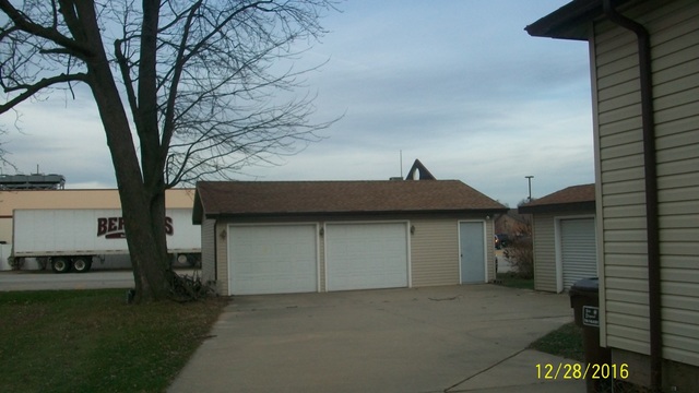 25 E 4th St, Manteno, IL 60950 photo 3