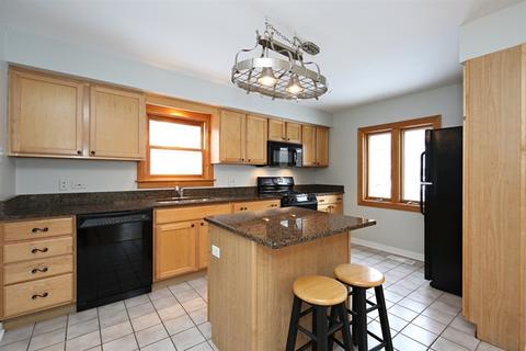 473 Northgate Ct, Riverside, IL 60546 photo 4