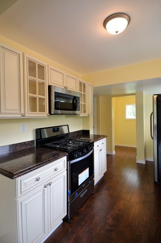 4917 Roberts Rd, Mchenry, IL 60051 photo 8