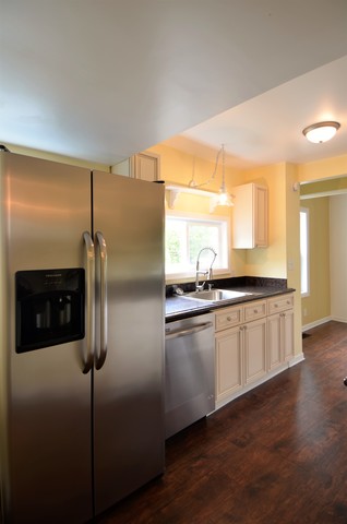 4917 Roberts Rd, Mchenry, IL 60051 photo 7