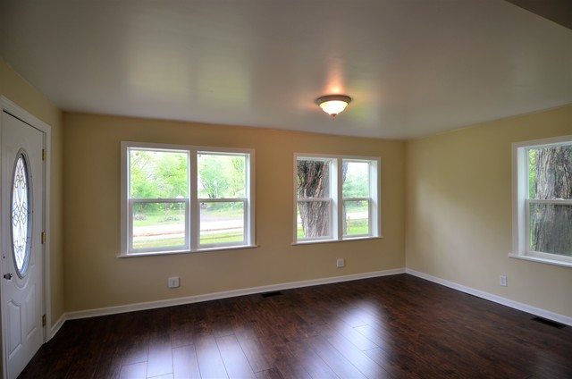 4917 Roberts Rd, Mchenry, IL 60051 photo 3
