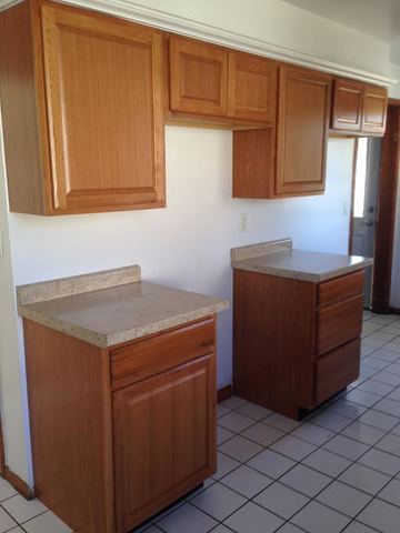 605 Division St, Dixon, IL 61021 photo 2