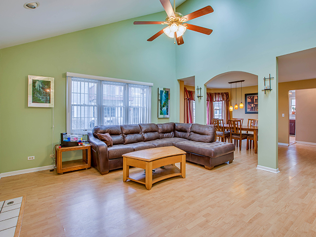 265 Eclipse Dr #29-1, Carol Stream, IL 60188 photo 3